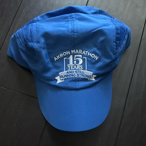 NWOT Akron Marathon hat blue with Velcro strap OS - Picture 1 of 2